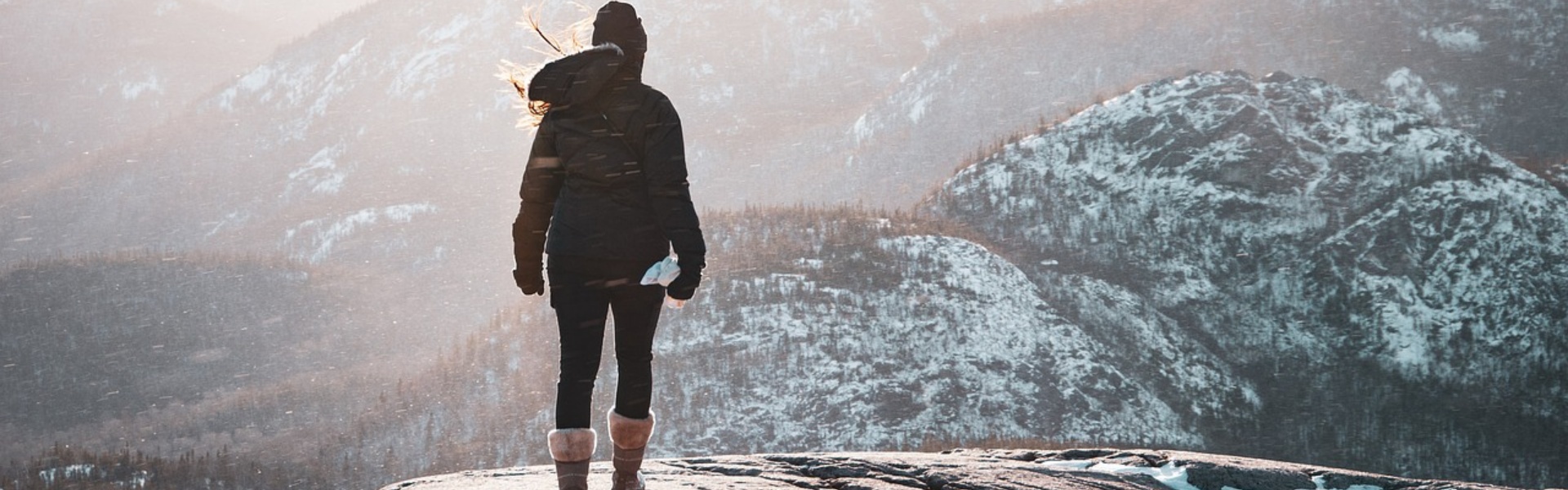 Milyen felszereléssel vágjunk neki a téli túrázásnak, hegymászásnak? - 3 hasznos tipp Hír