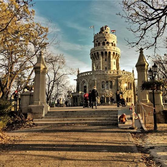 Normafa és Makkosmária