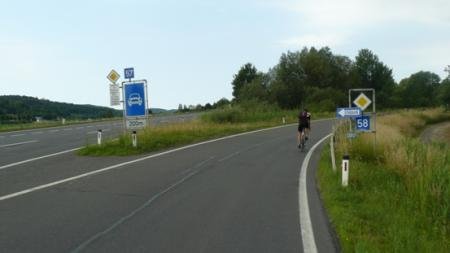 Kerékpártúra háromhatáron át