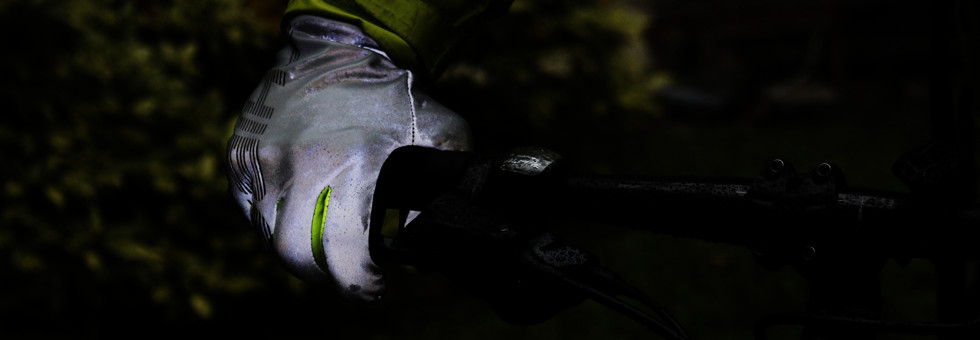 Chiba Pro Safety fényvisszaverő kesztyű Hír