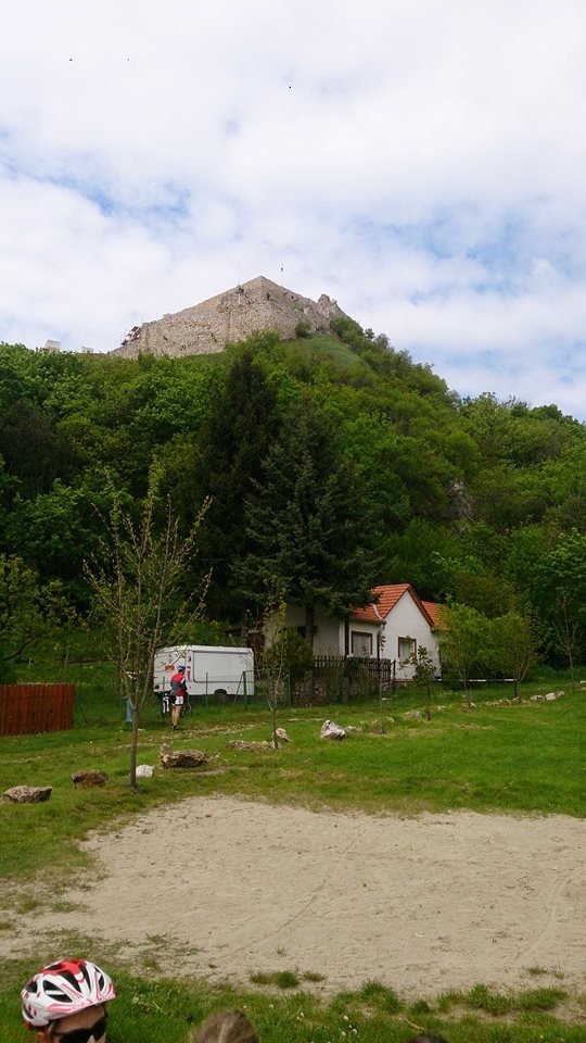 Pihenő a Csókakői várnál