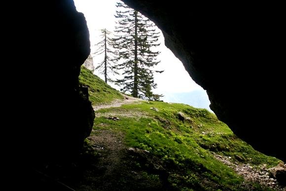 A barlang bejárata.