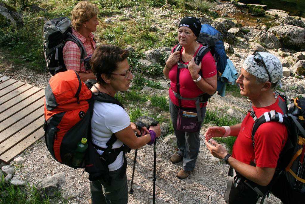 Összefutottunk osztrák túrázókkal, akik az Alpe Adria Trail-t járják.