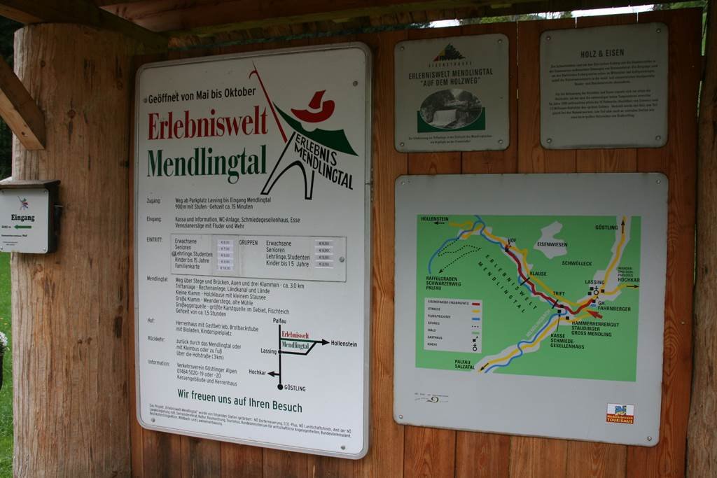 Első információs táblánk a völgyről