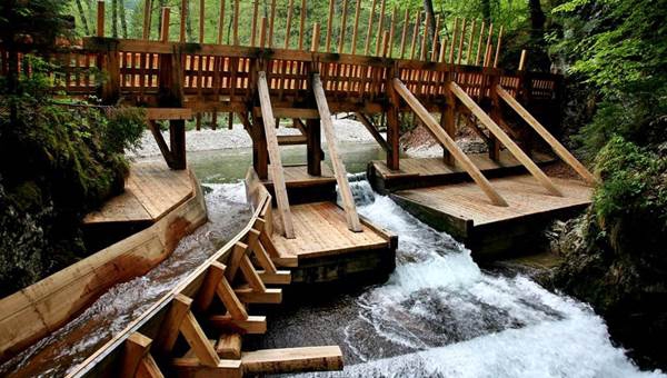 Mendlingtali élményvilág és szurdokvölgy túra