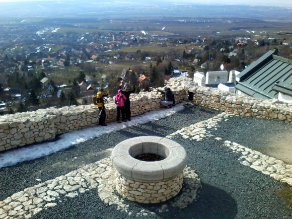 Csókakői táj a csapattal