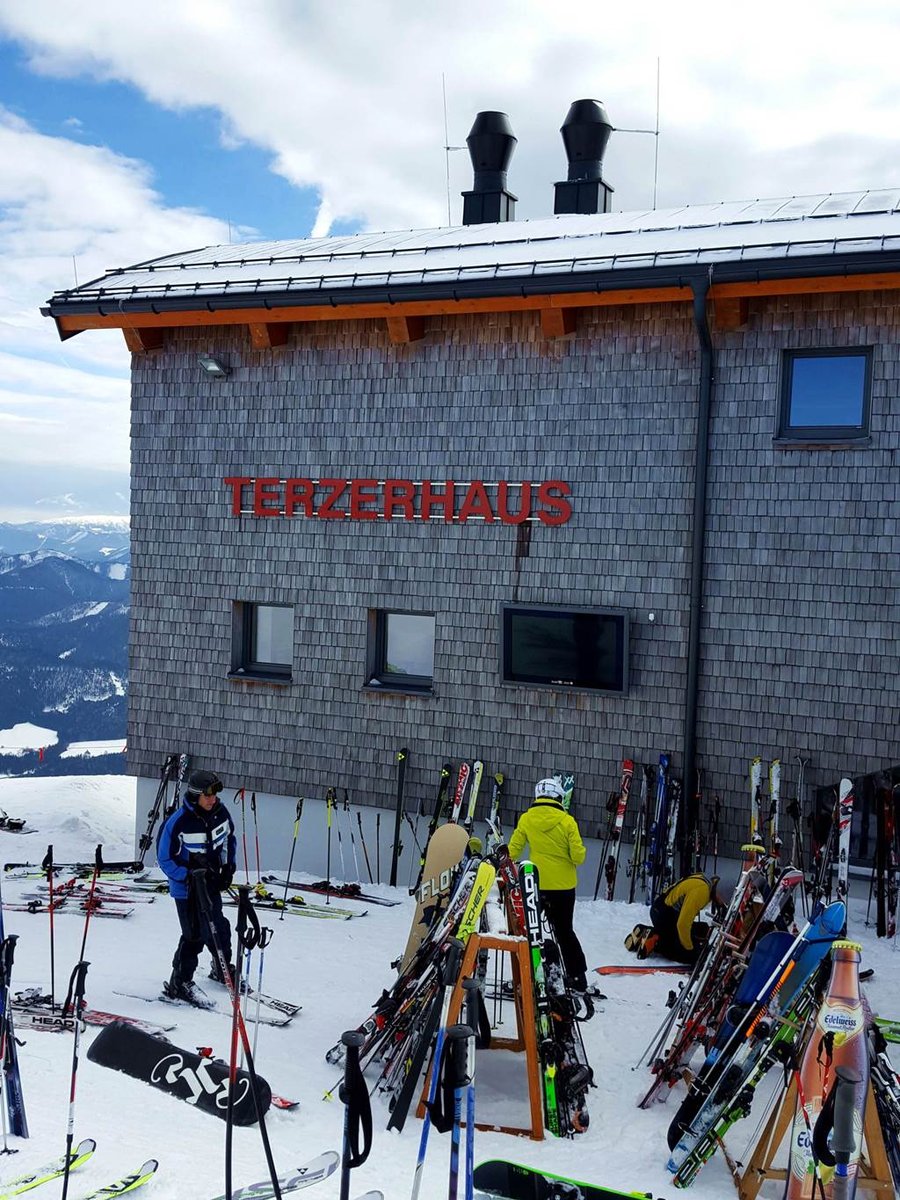 Érkezés a Terzerhaus-hoz 840 m szint mászása után