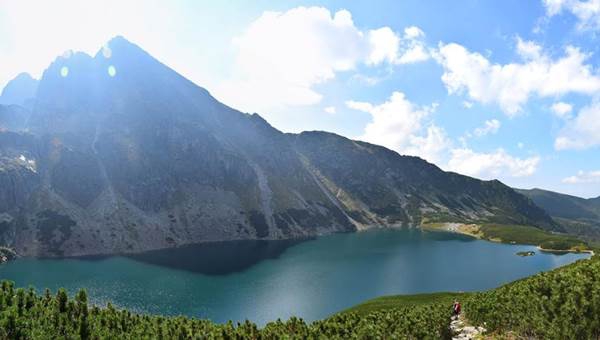 A Murowaniec menedékháztól az Északi-Gránát-csúcsra