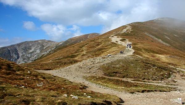 Gáspár-csúcsról a Konrád-púpon át a Sötét-hegyre