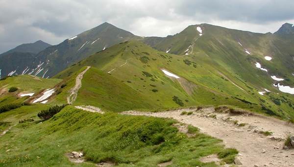 A Szürke-rétről a Koncsisztán át az Ék-hegyre