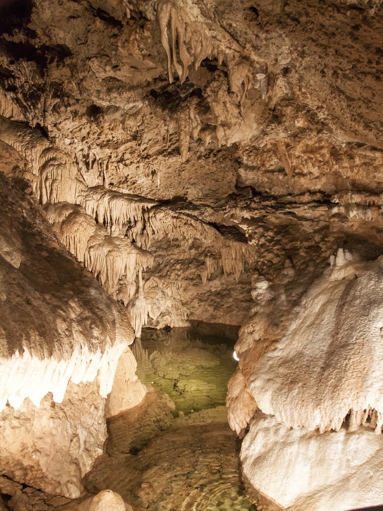 Barlangligetről a Bélai-cseppkőbarlanghoz