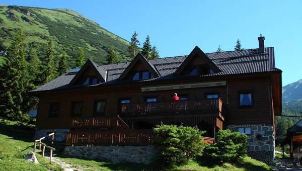 A Zsári-völgyből a Baranyecre