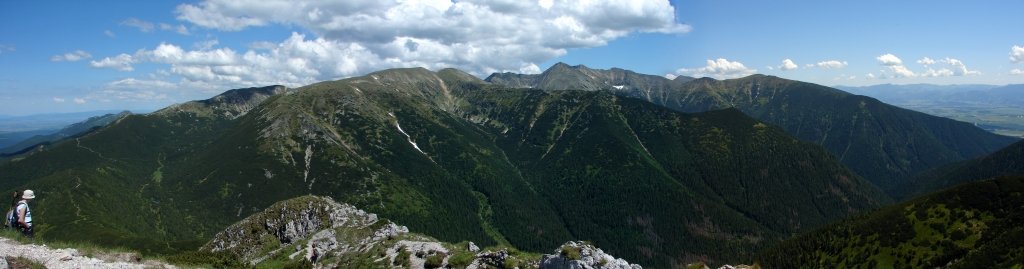 Liptóhutai-nyeregből a Szürke-hegyen át Bölényfaluba ForrĂĄs: Nagy Árpád