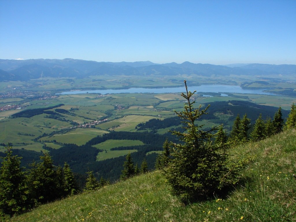 Jalóci-völgyből az Anyóka-hegyen át a Szürke-hegyre ForrĂĄs: Nagy Árpád