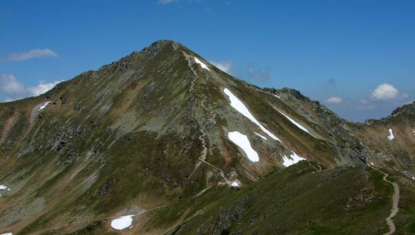A Jamniki-völgyből a Zsári-nyergen át a Baranyecre