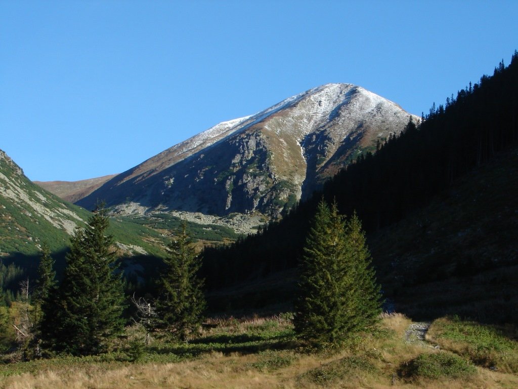 Racskó-völgyből az Ék-hegyre