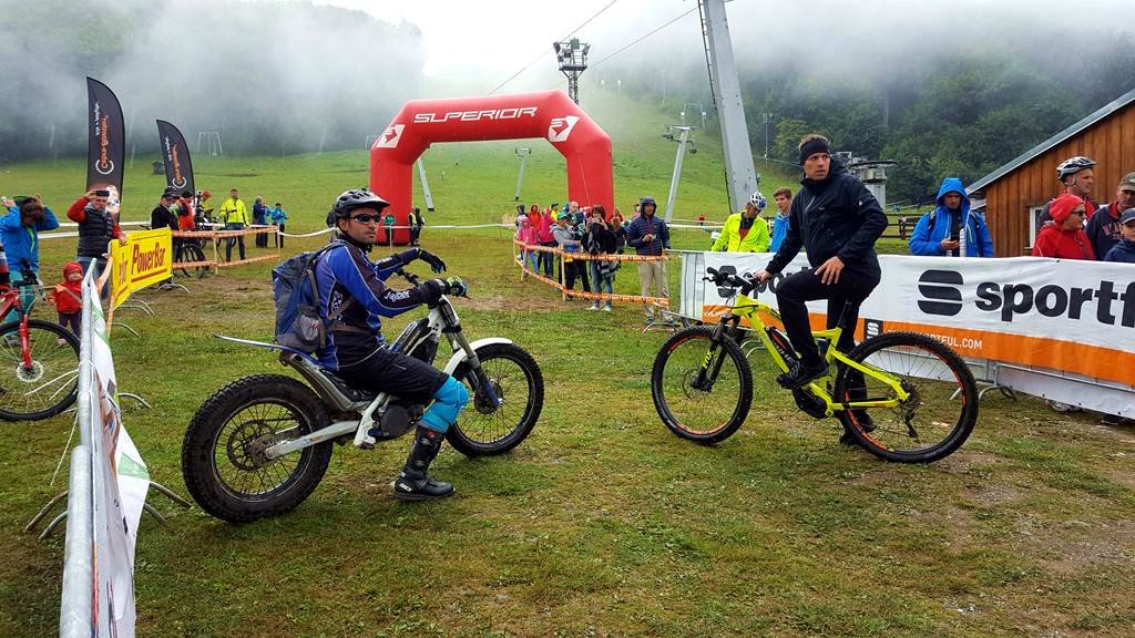 A Kassa MTB singletrack Maraton rajt előtti pillanatai