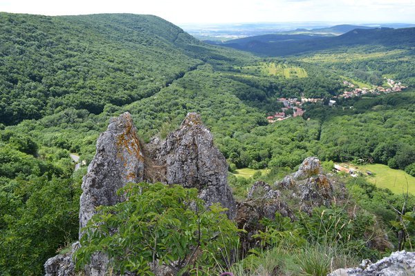 Fekete-kő kilátópont Forrás: (c) www.kesztolc.hu