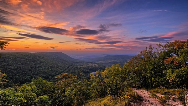 Négykilátás körtúra Kesztölc felett