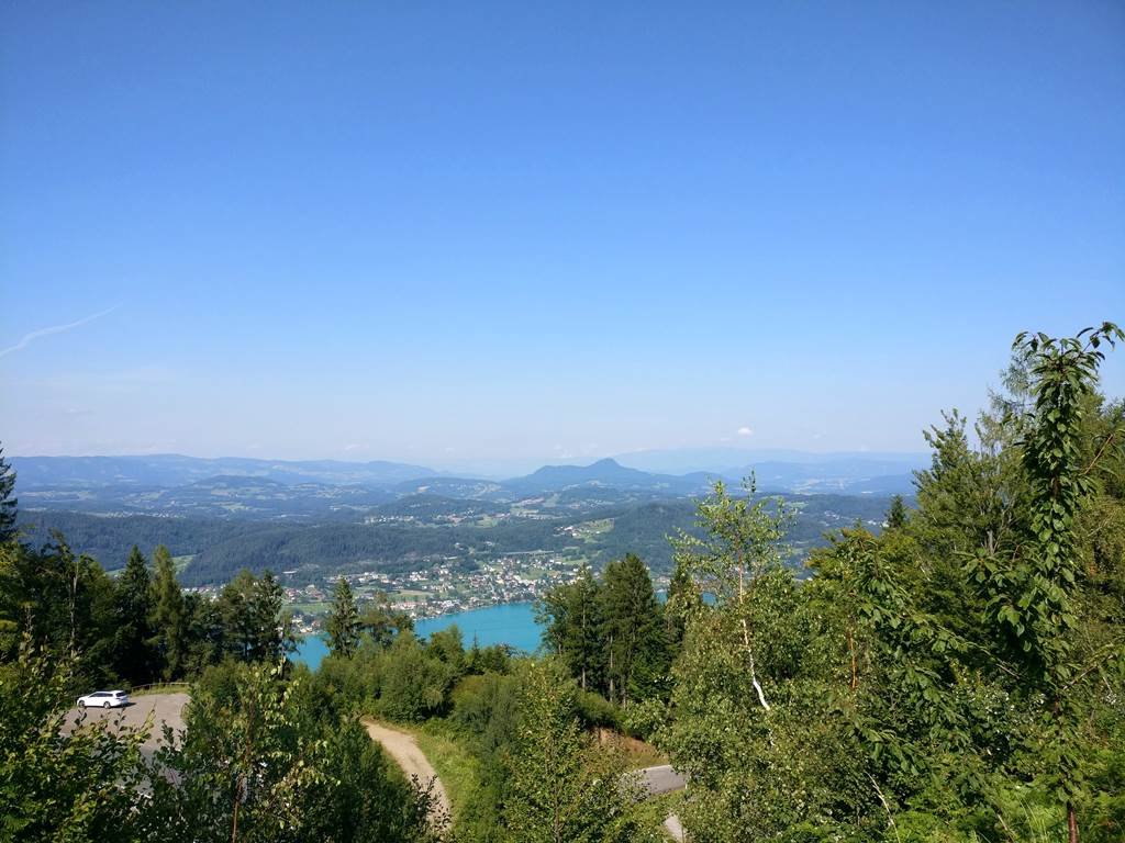 Kilátás a Pyramidenkogel aljától