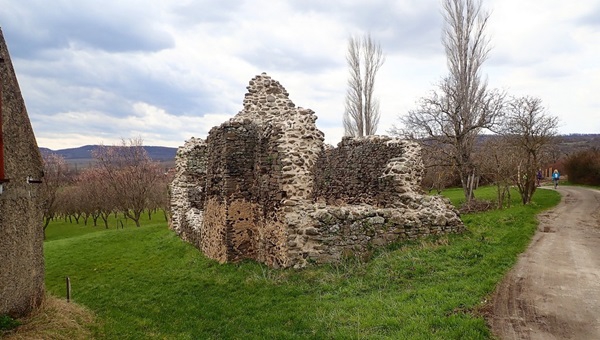 Sziklás kilátások Szentbékkálla felett