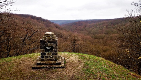 Keresztül a Vértesen Csákberényből Oroszlányig
