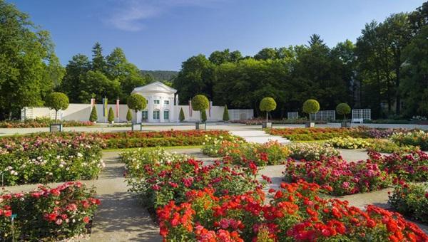 Kerékpártúra szépséges osztrák kertek mentén