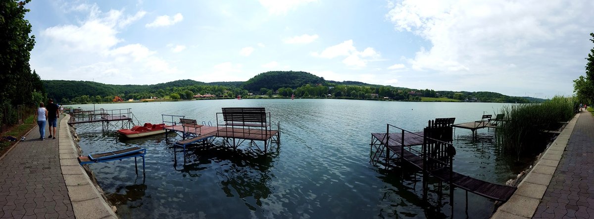 Pécsi-tó panoráma