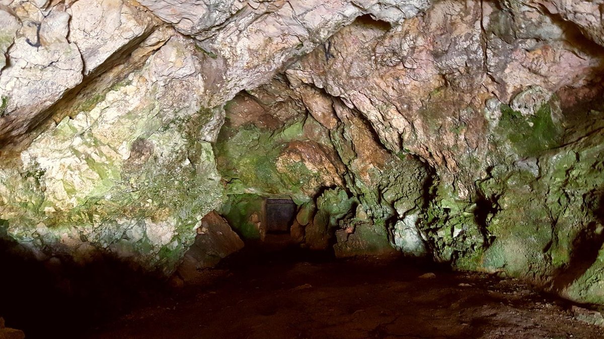 A barlangi járat le van zárva a kiváncsi turisták elől.