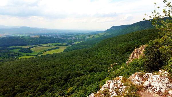 Klastrompuszta - Klastrom-szirtek körtúra