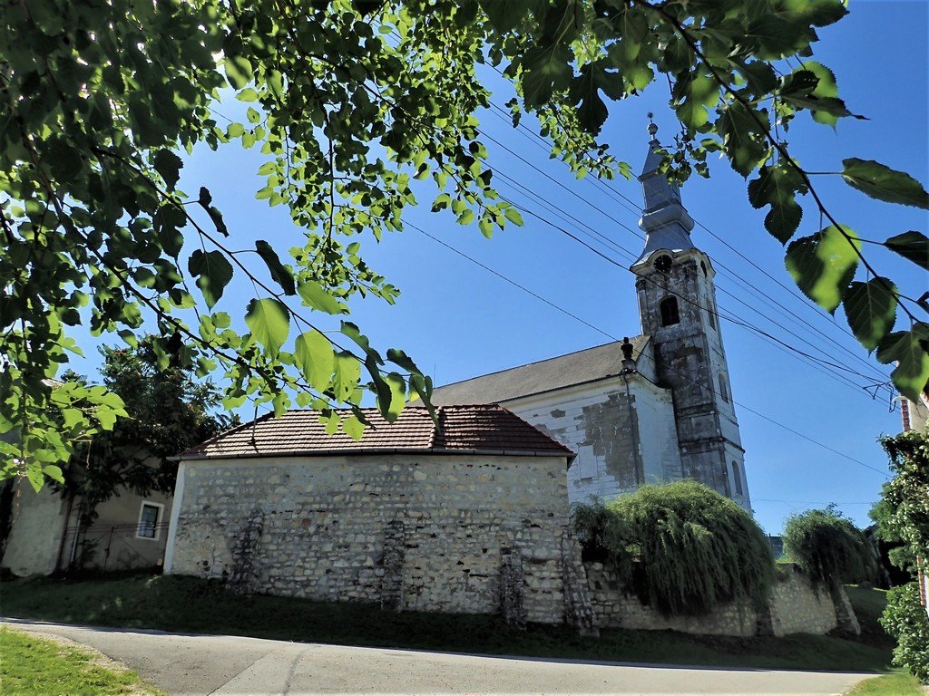 Köveskál katolikus késő barokk stílusú nagytemploma