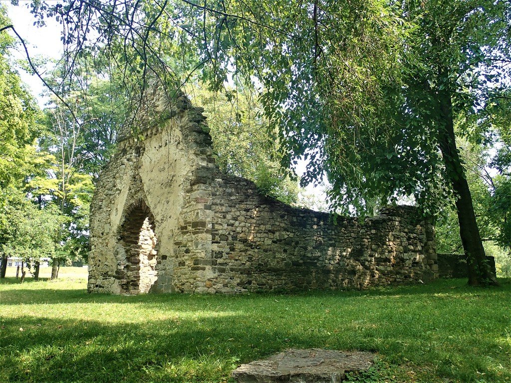 Kövesdi templomrom Forrás: Nyáry Tamás