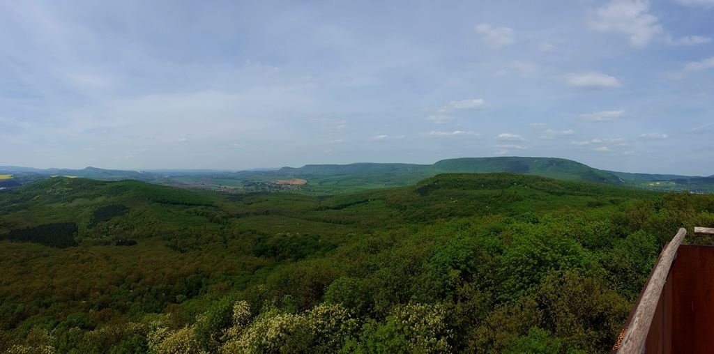 Kilátás a kilátó legtetejéről