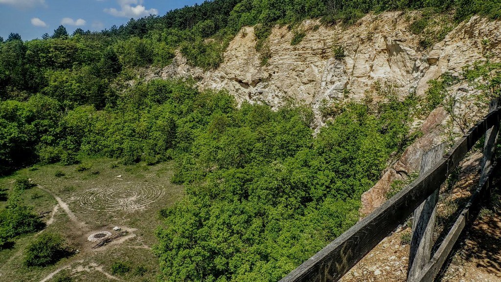 A hajdani kőfejtő felülről Forrás: Nyáry Tamás