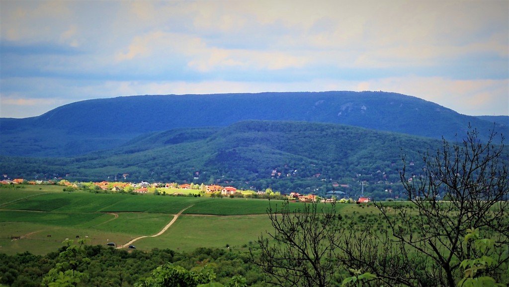 A Pilis-tető Forrás: Nyáry Tamás