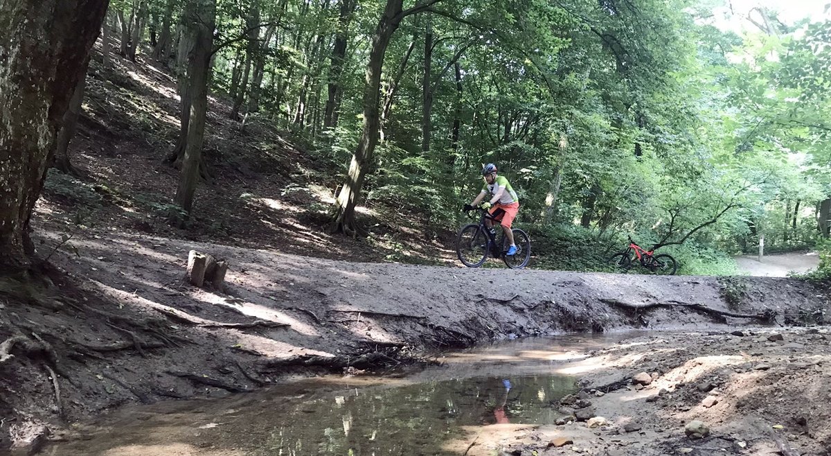 Gravel kerékpár Budapesten és környékén &#8211; Aszfalt után jöhet a terep