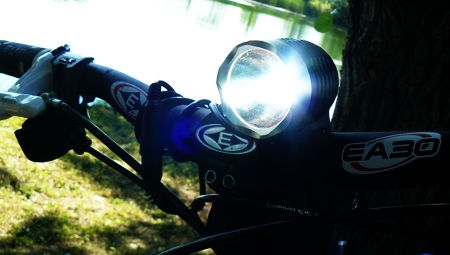 Bringás lámpa kizárólag hideg időre