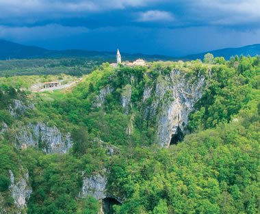 Kívülről a rendszer