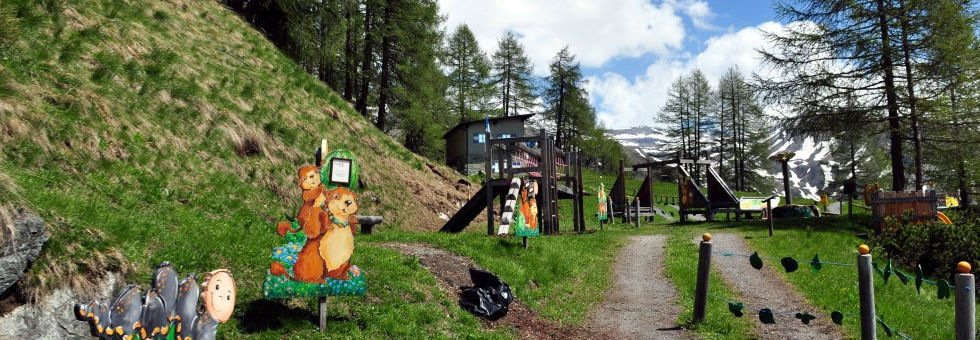 Gyerekekkel a háromezres hegyek lábánál...