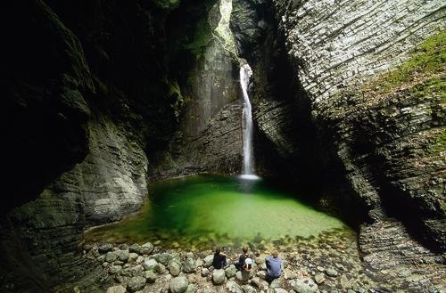 Kozjak vízesés Kobaridnál