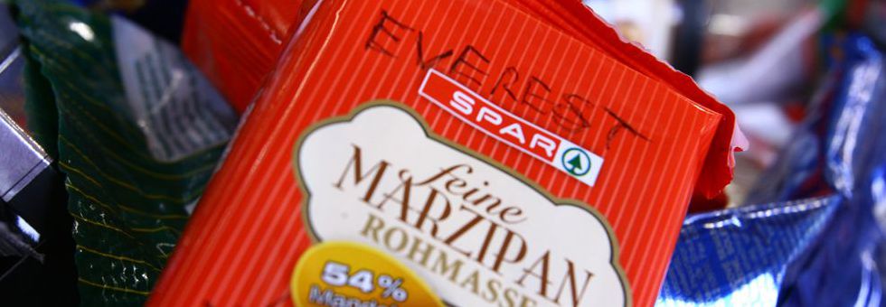 Marcipánnal az Everestre Hír