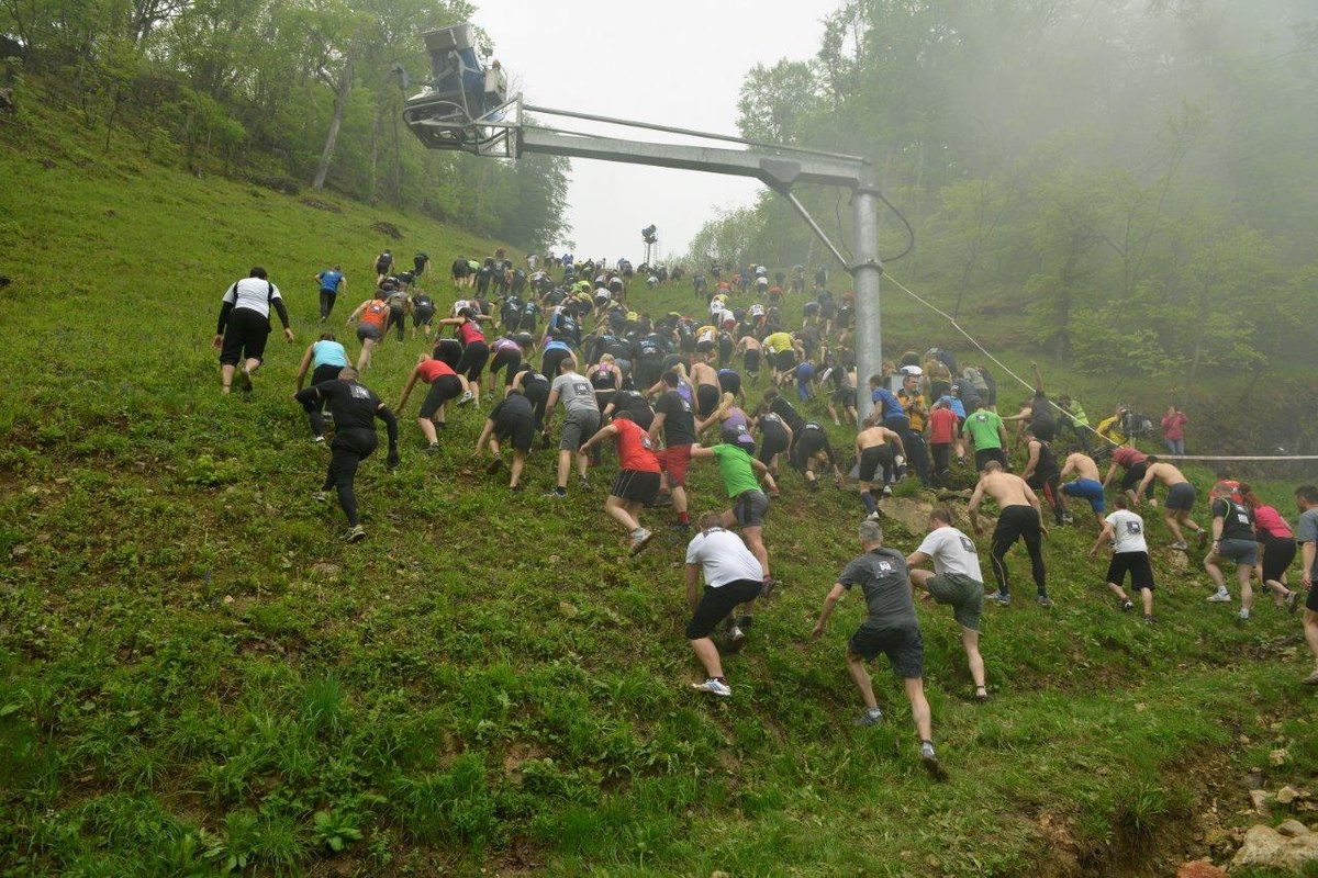 Könnyű felfelé a rajt után Forrás: Spartan race