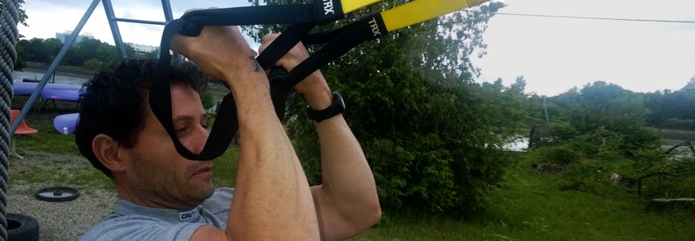 Bicepsz Curl - bicepszgyakorlat TRX szalaggal