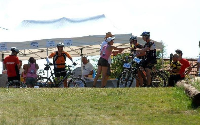 Hegyisport Klub pilisszentlászlói frissítés Forrás: Hegyisport Klub