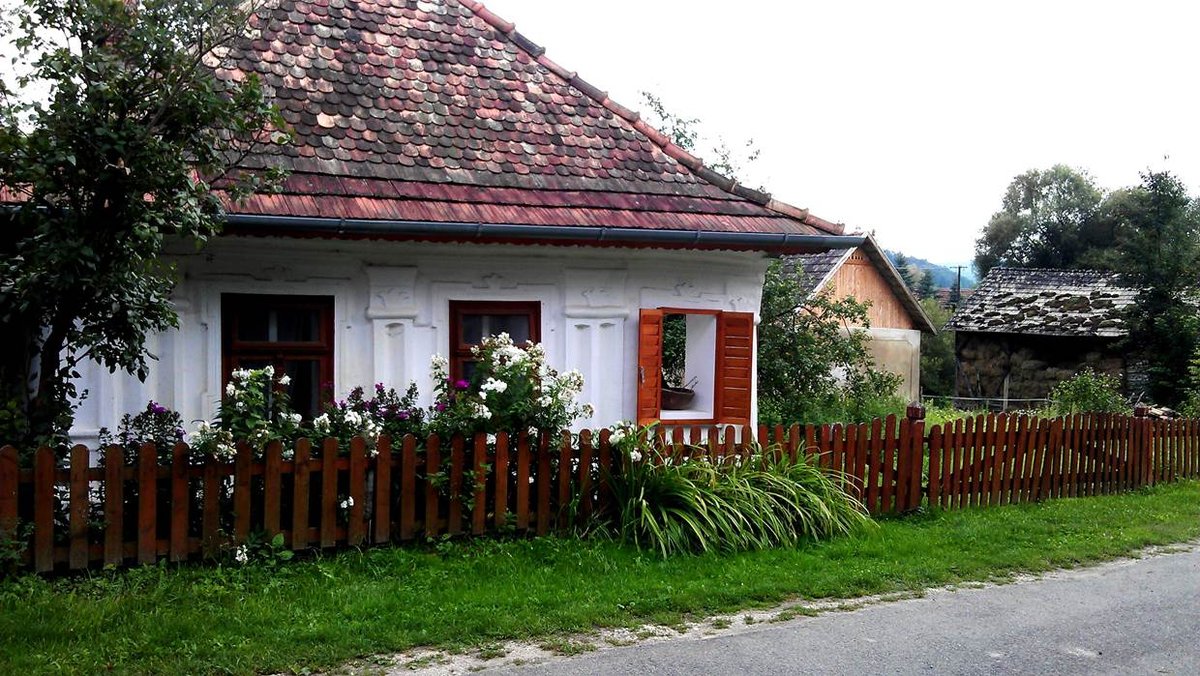 Gömörszőlős tündéri falusi házai.