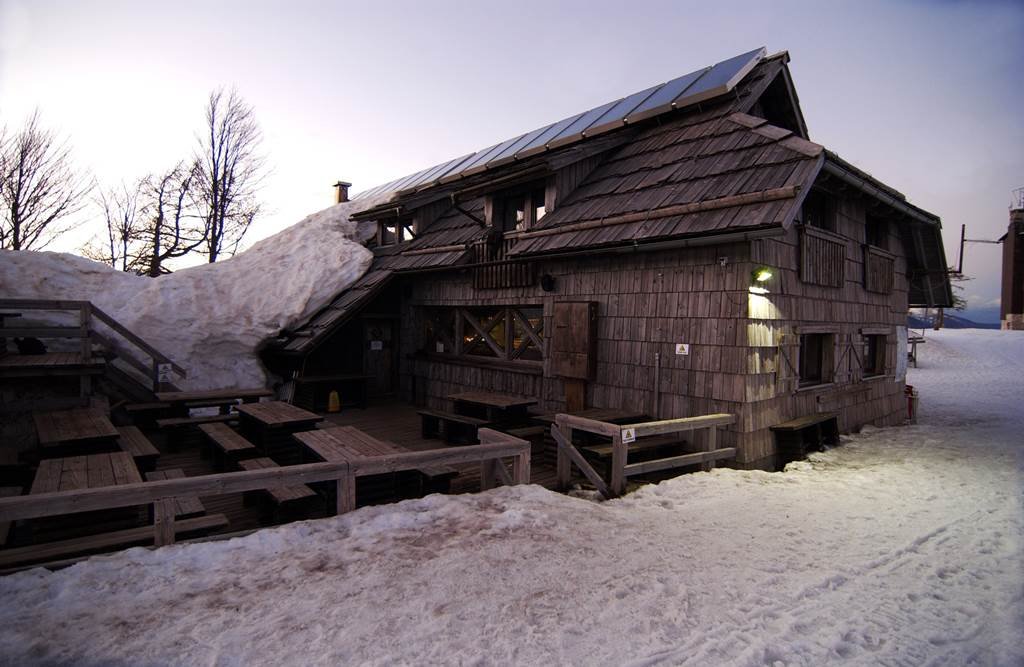 Vogel és a Burja hütte