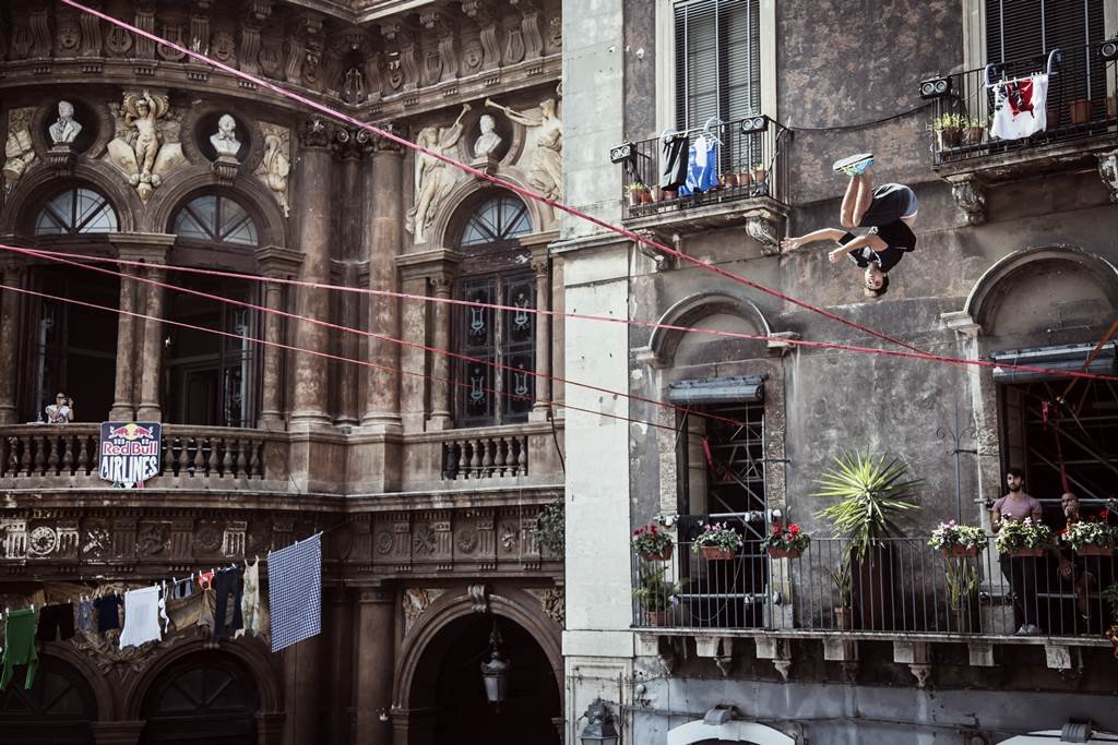 Airlines- Slackline Szicíliában