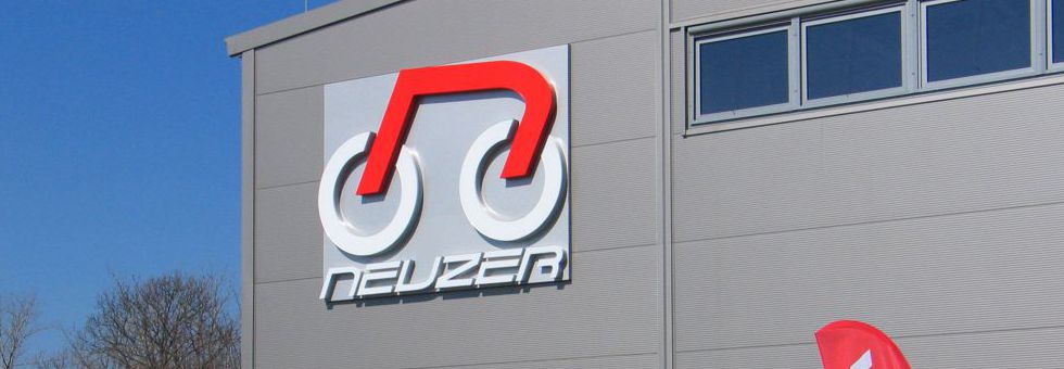 Neuzer fejlesztési központ Hír