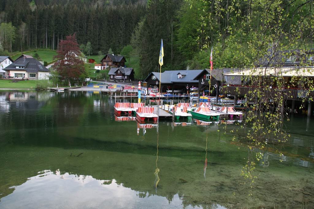 Lunzi tó