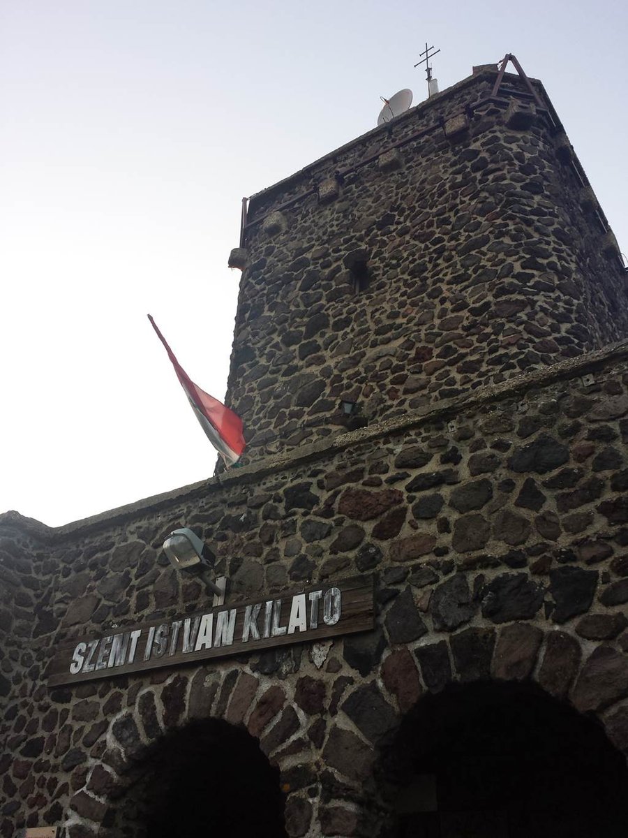 Szent István kilátó a Somló-hegyen
